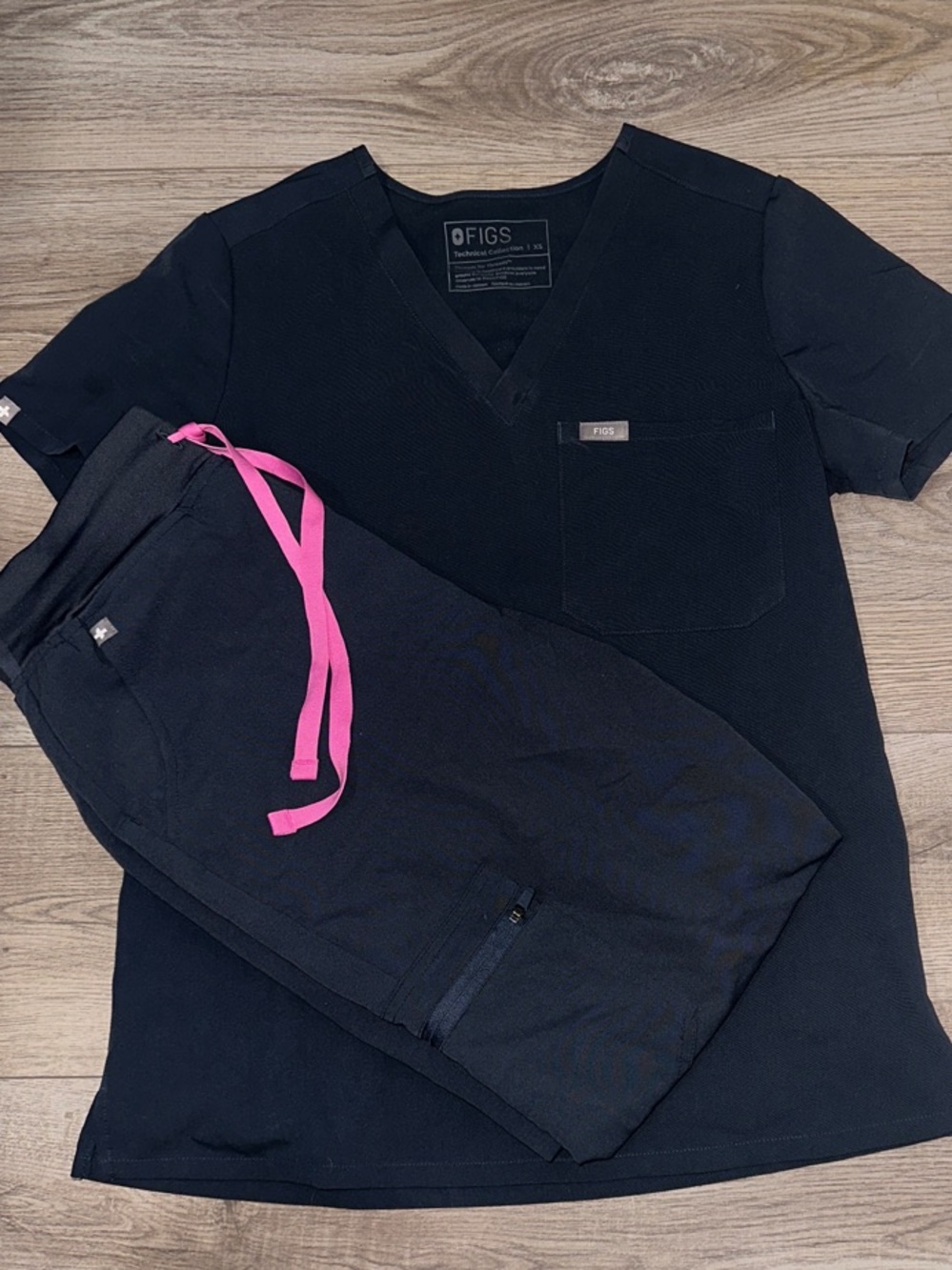 Figs - DARK HARBOR Scrub Top and Jogger Pants with Pink Drawstring